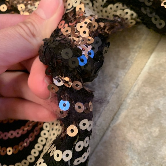 Kohl’s Large Sparkly Mini Dress - Picture 5 of 5